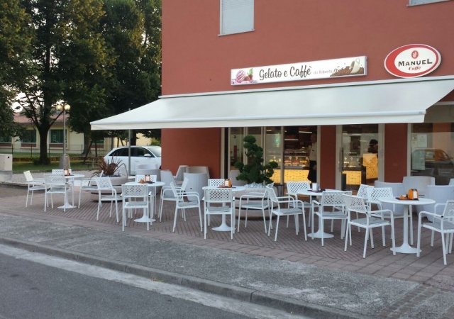 Padova Italija, vrtna kovinska oprema DORIAN