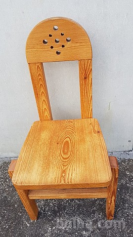 Rabljeni leseni stoli